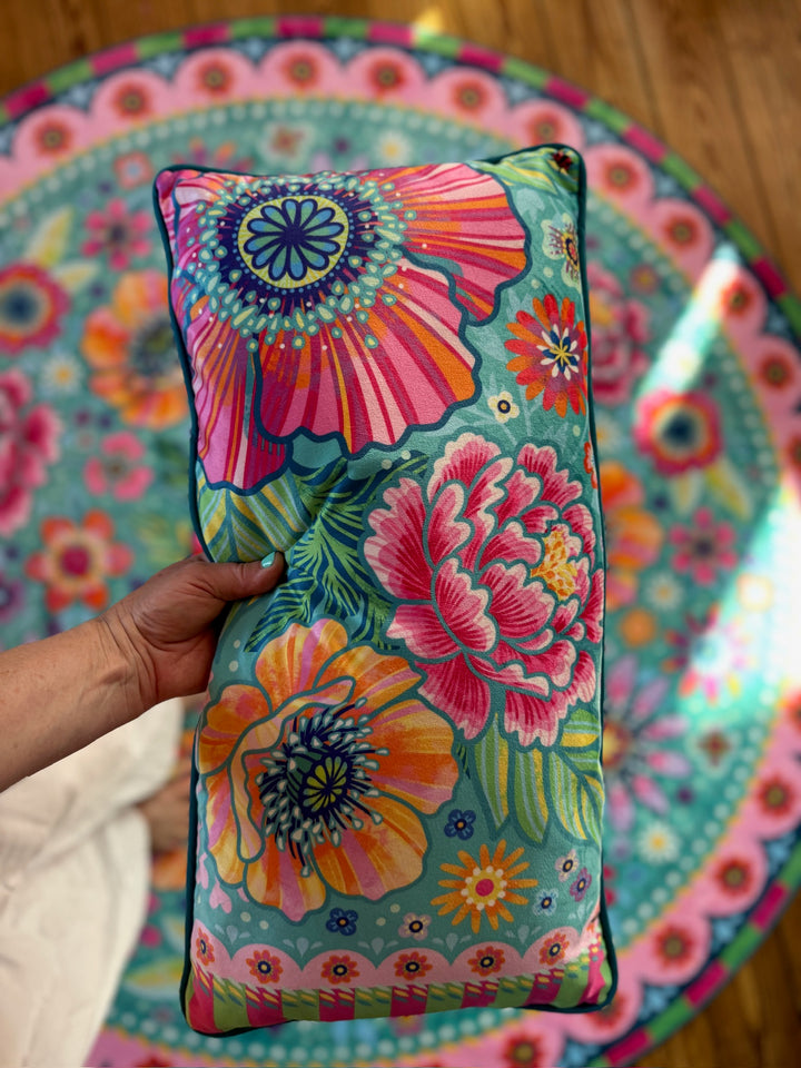 Lieblingskissen – Blumenzauber türkis 60 cm x 30 cm