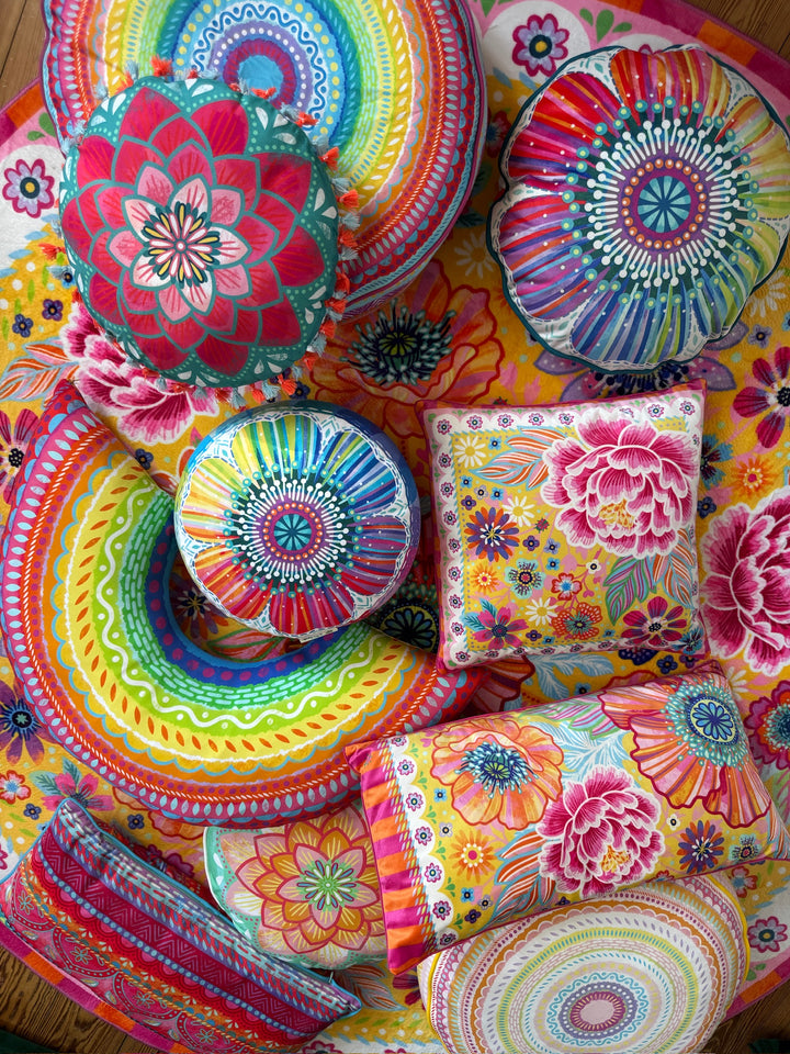 Dekokissen - Regenbogenblume - 42 cm