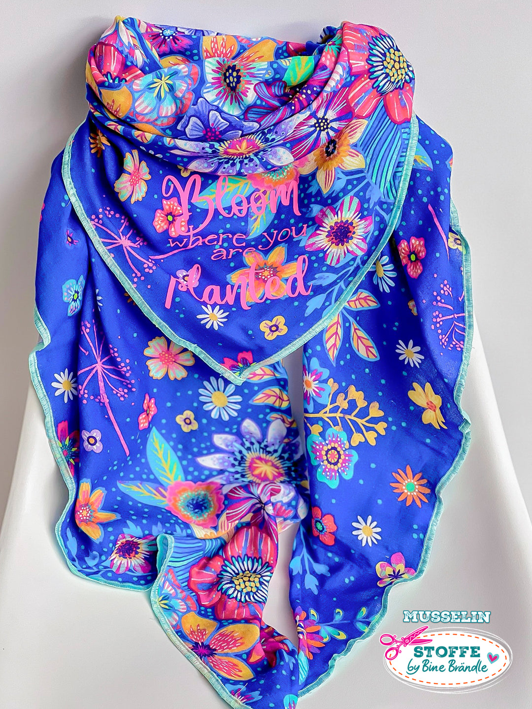 Blumenmeer Dunkelblau - Stoff Klassiker