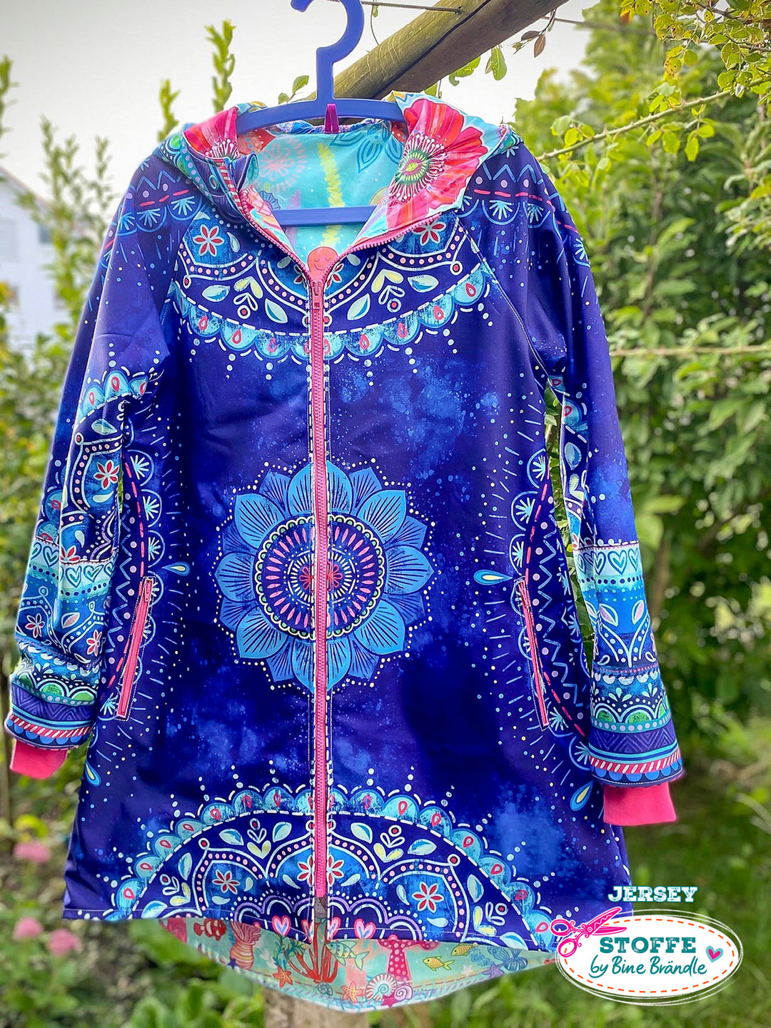 Mandalas dunkelblau - Stoff Klassiker