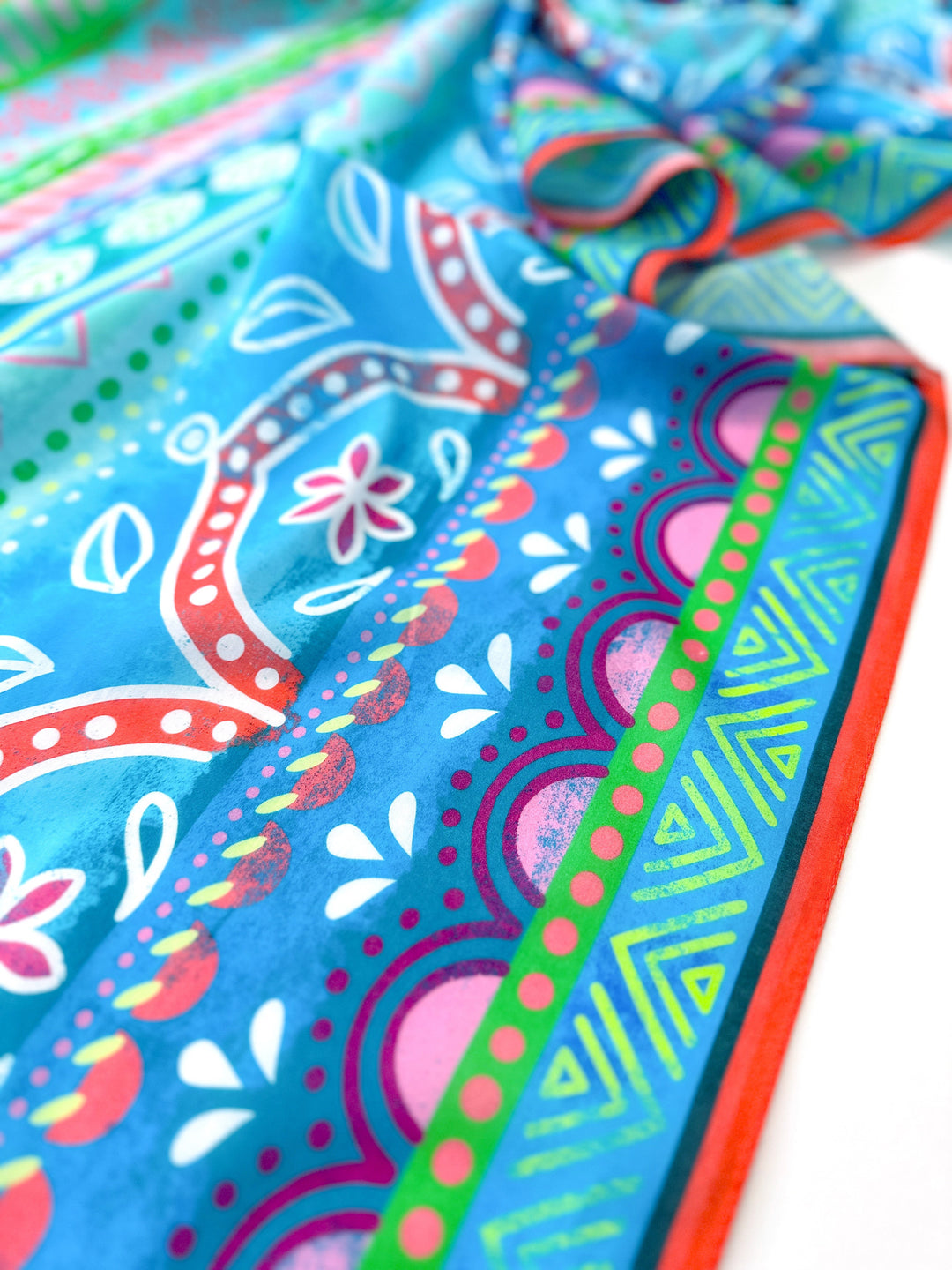 Tuch Boho-Bordüren rot-grün